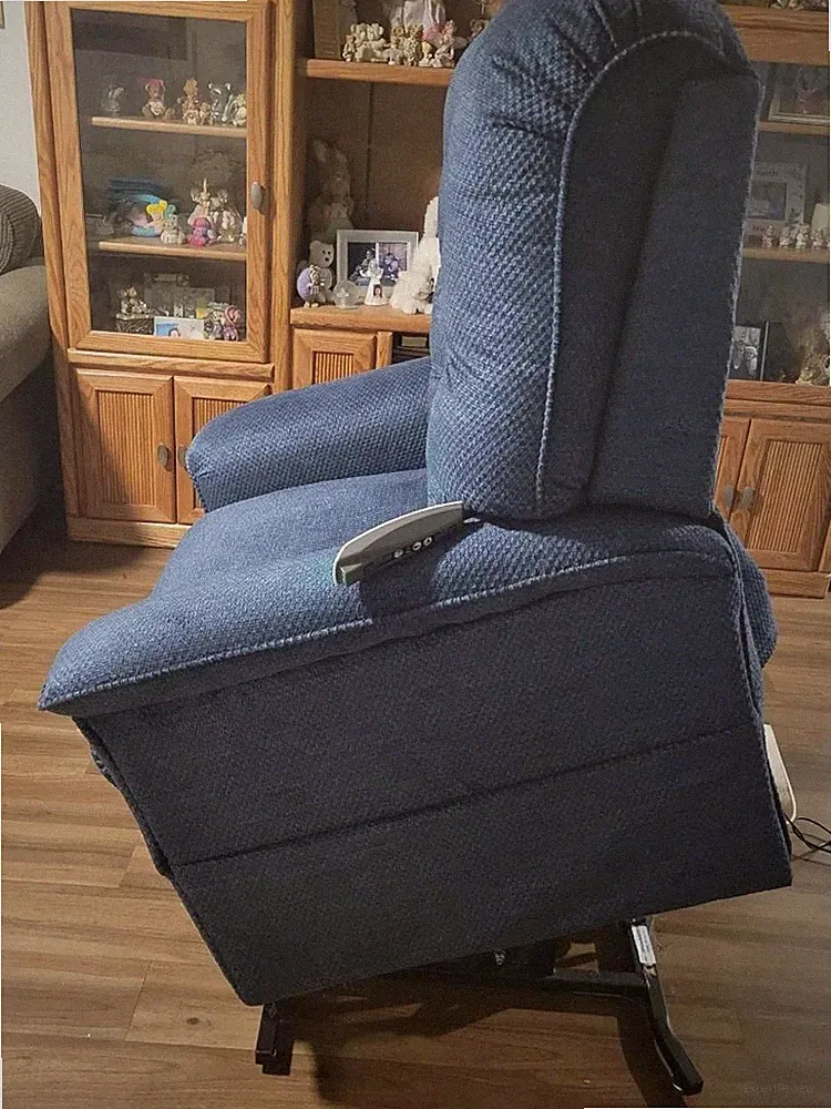 handicap accessible recliner helps standing you up